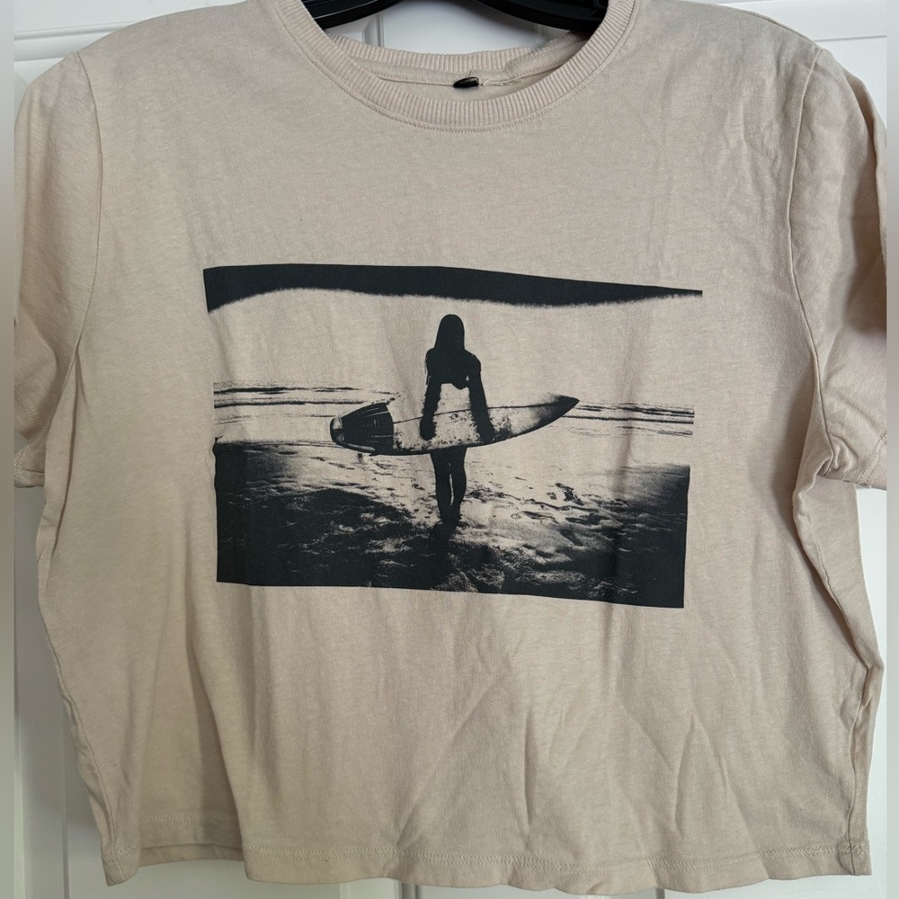 H & M Crop Graphic Surfer California T-shirt